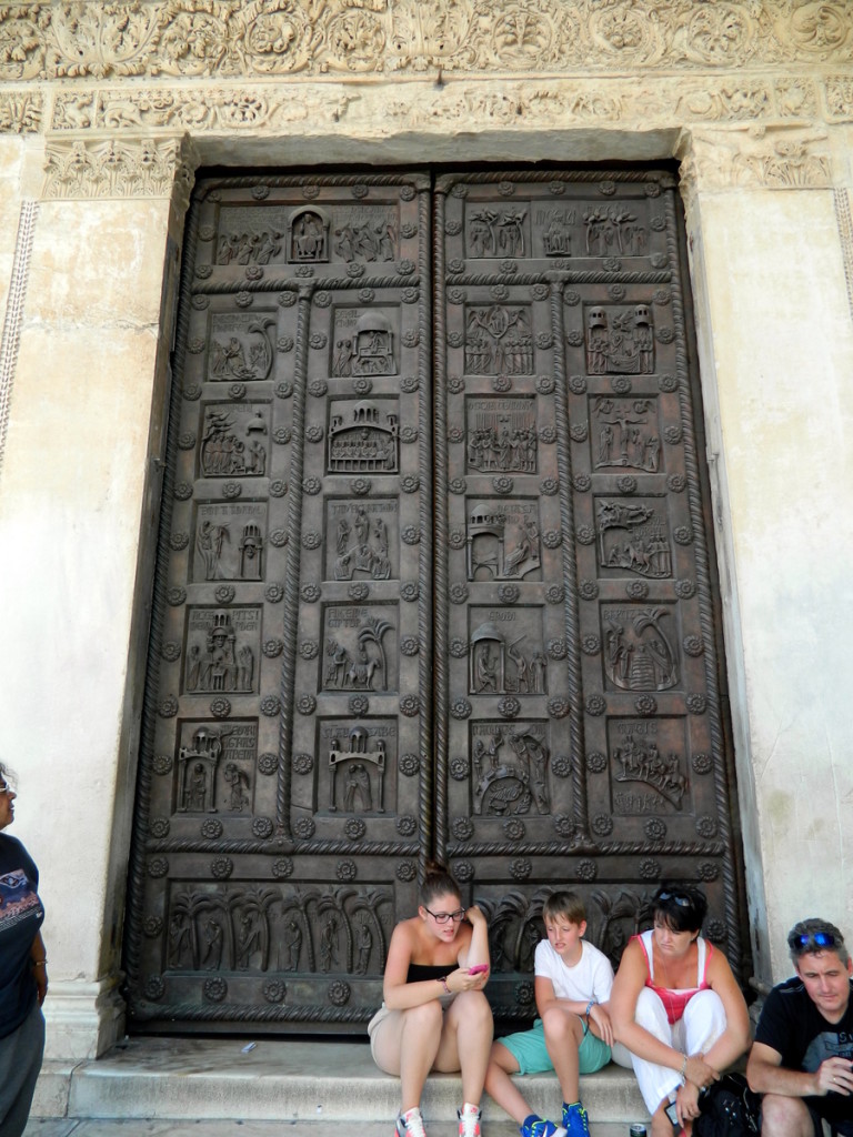 Pisa Baptistery: Unused back door.